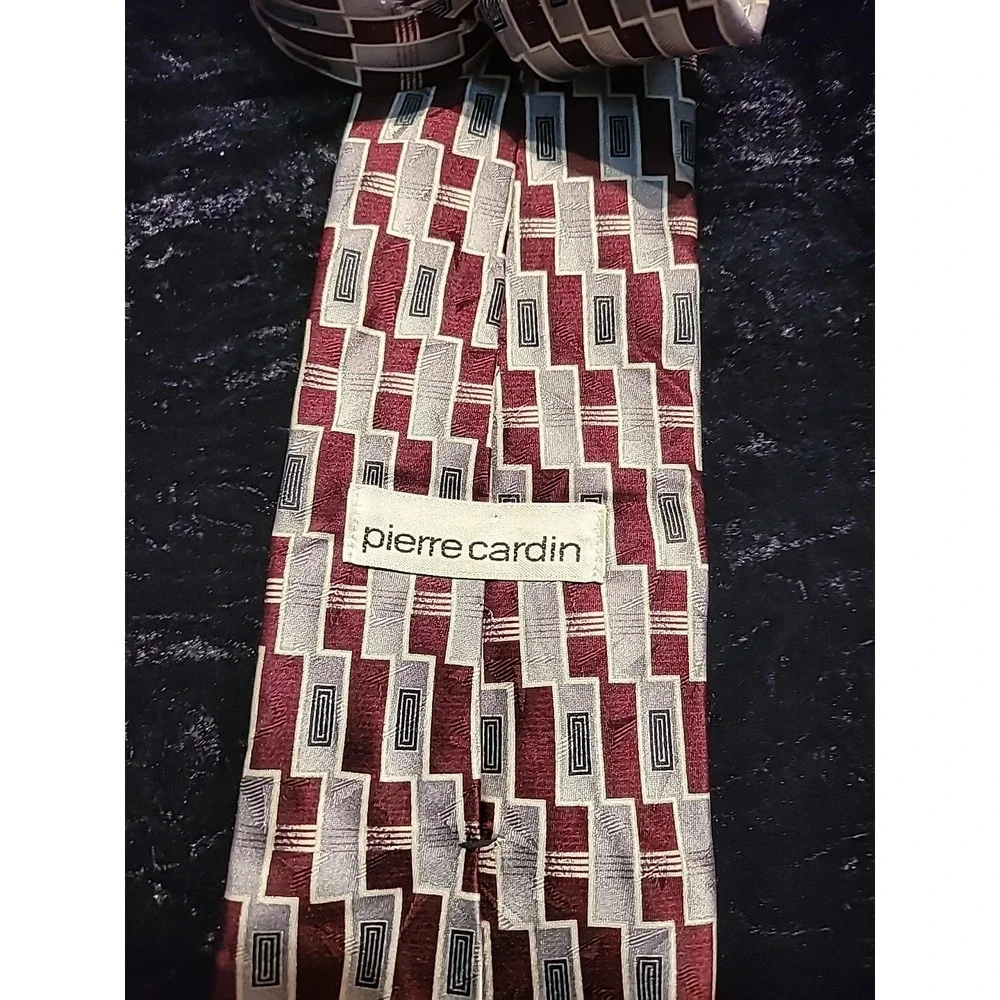 Vintage Pierre Cardin Mens Neck Tie Gray Brown Red Professional Suit